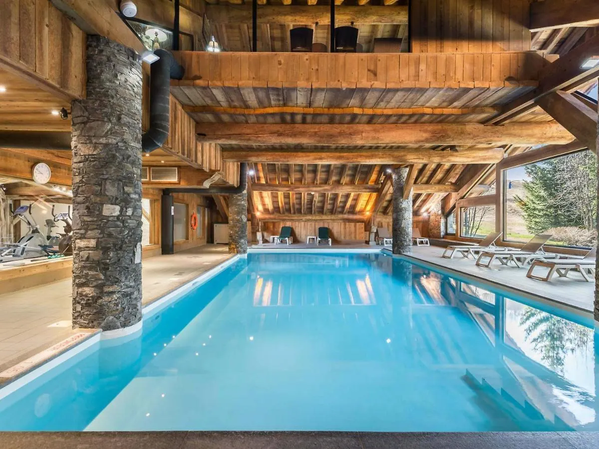 Apartment Duplex A Meribel Village : Ski Aux Pieds, Piscine Et Spa Inclus - Fr-1-566-6 Les Allues