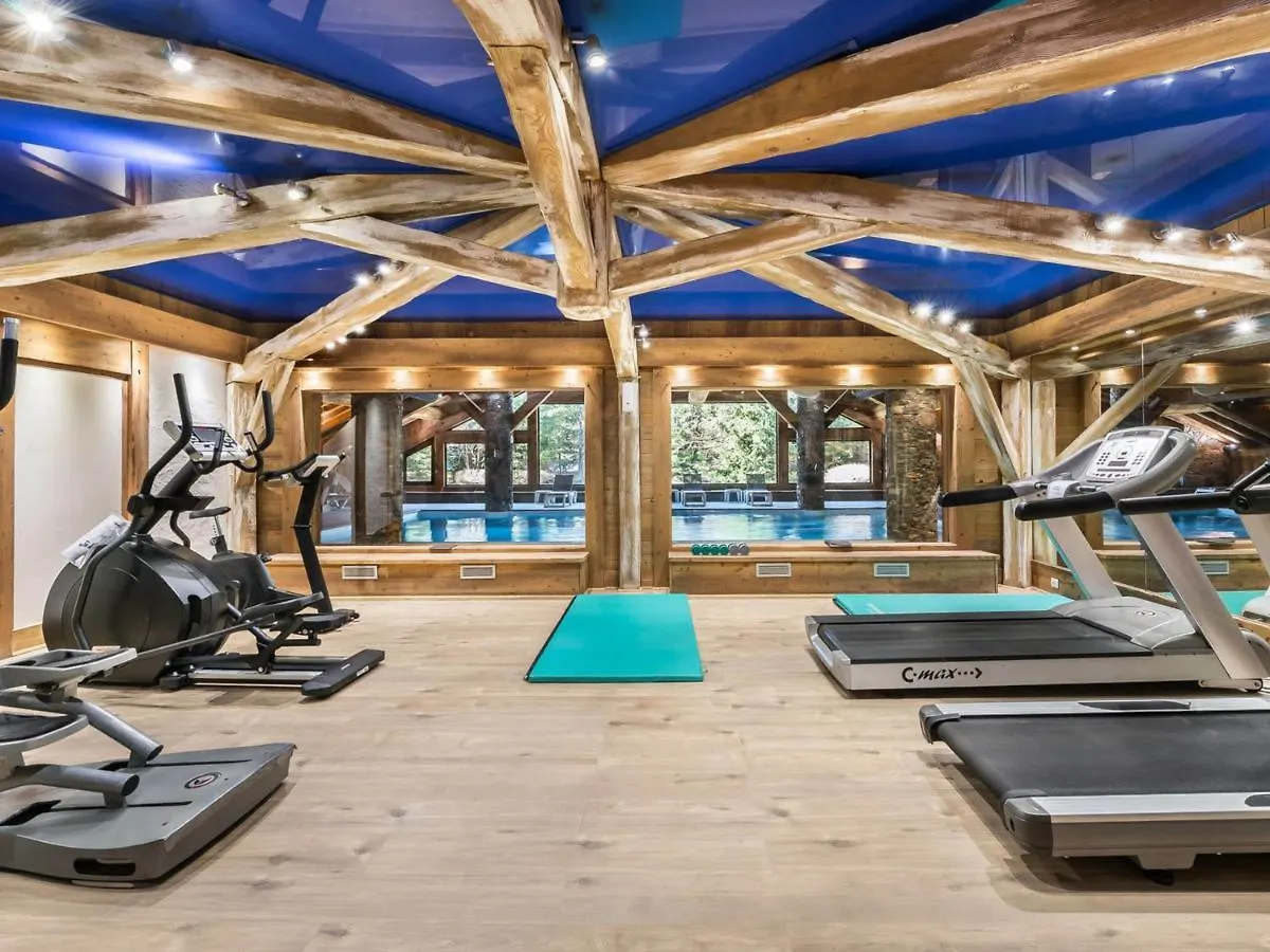Duplex A Meribel Village : Ski Aux Pieds, Piscine Et Spa Inclus - Fr-1-566-6 Les Allues France